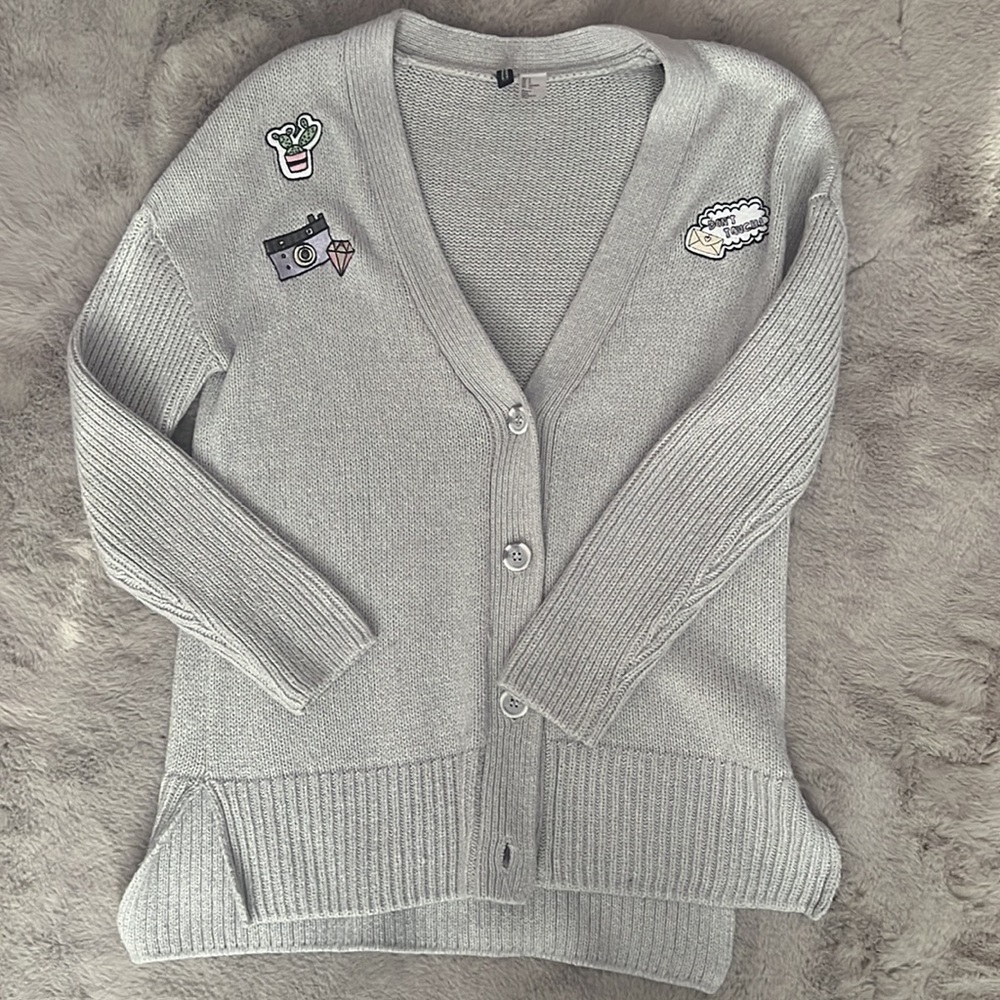 H&M Long gray cardigan sweater with patches size S